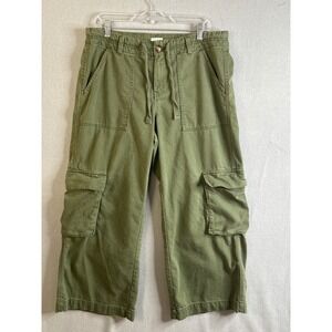 Time and Tru Women Olive Green Cargo Cropped Pants Size 14 Short